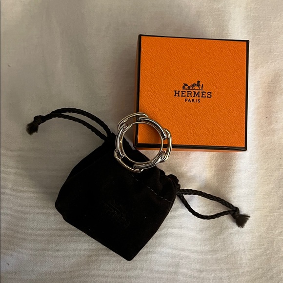 Hermes Gold and Silver Chaine D’Ancre scarf Ring - Picture 2 of 4